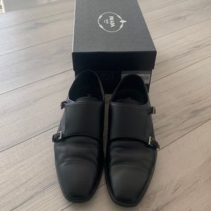 Prada Calzature uomo shoes